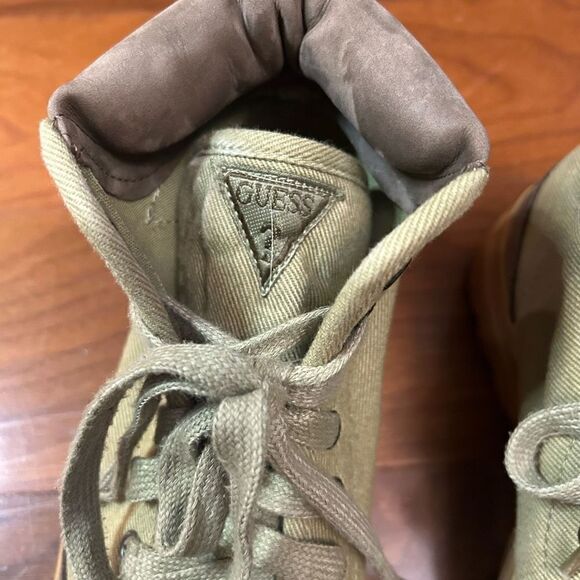 Guess vintage army green men’s size 6 boots - Picture 2 of 6